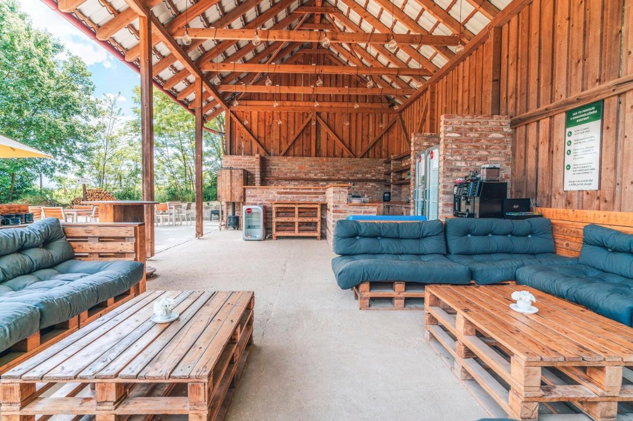 Farma Ovci Terasy Villa Němčičky Exterior foto